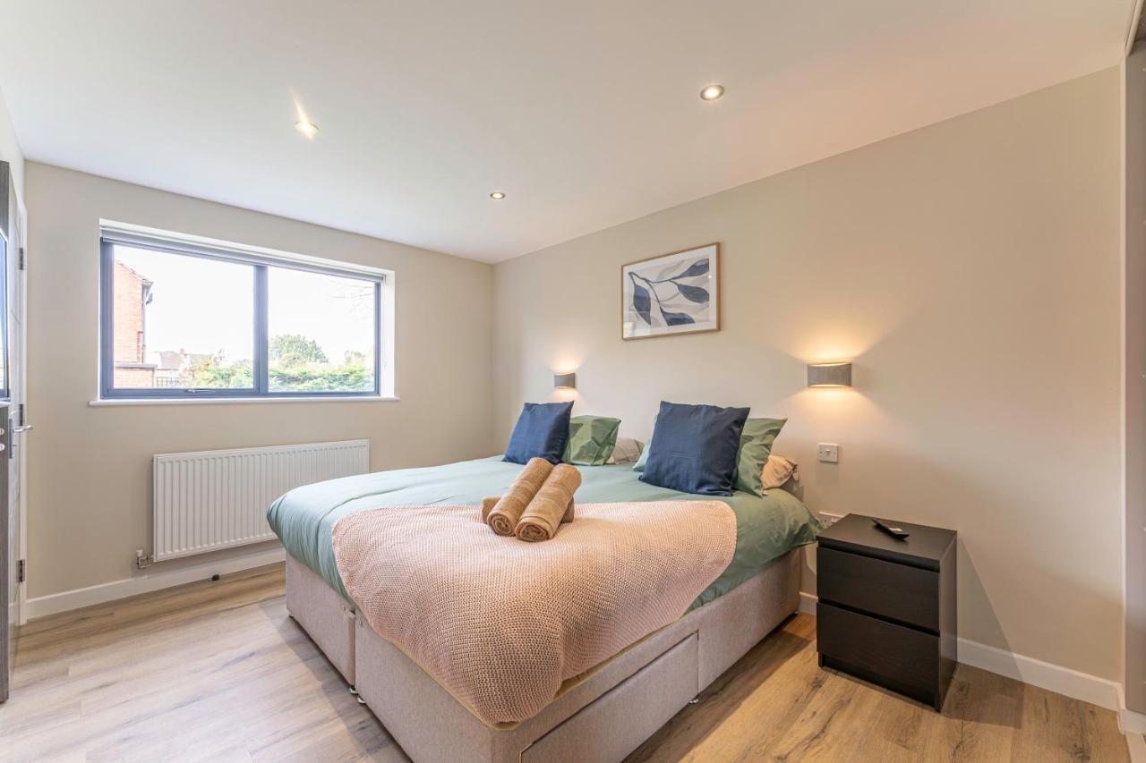 Stylish 2 Bedroom Apartments In Derby Exterior foto